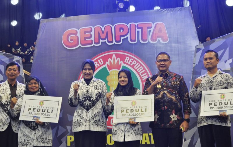 3000 Guru Hadir Dalam Gempita HUT Ke-78 PGRI, HGN Tingkat Kota Batu