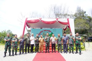 Karya Bakti Pembersihan Dan Penghijauan Di Gunung Lawu Yang Terdampak Kebakaran Hutan dan Lahan (Karhutla) Dipimpin Langsung Pangdivif 2 Kostrad