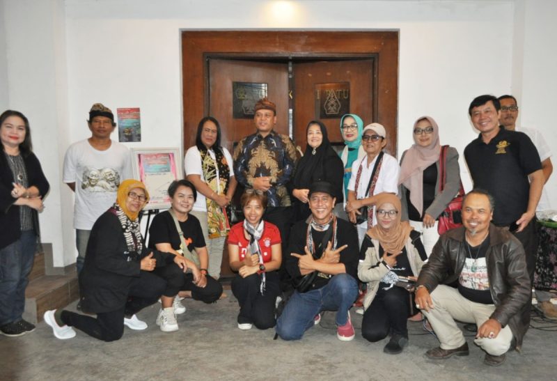 Kadisparta Kota Batu Buka Pameran Lukisan Sinergi Art Continuous, Galeri Raos Batu