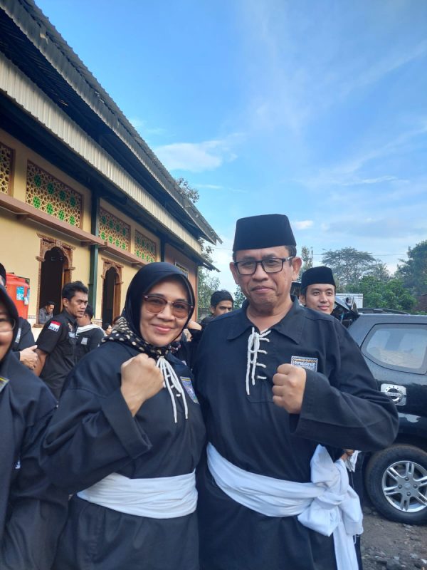 Sosok Srikandi Persaudaraan Setia Hati Terate ( PSHT ) Hadir Dalam Pesta Demokrasi