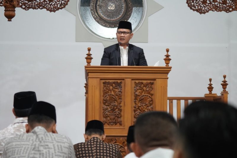 Pj Wali Kota Batu Mengajak Seluruh Masyarakat Jalin Persatuan dan Kesatuan Dalam Idul Fitri 1445 H