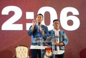 Gumelar-Rudi Melayani Bukan Untuk Dilayani
