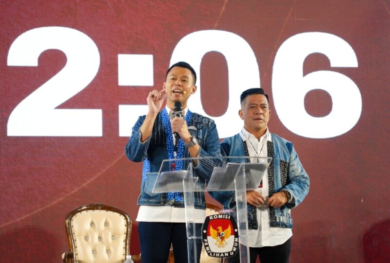 Gumelar-Rudi Melayani Bukan Untuk Dilayani