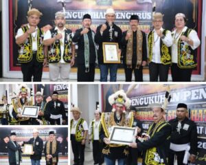 Ketua Adat Dayak Kenyah Sebagai Warga Kehormatan PSHT