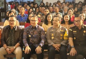 Kapolres Batu dan Pj. Wali Kota Batu Inspeksi Keamanan Gereja