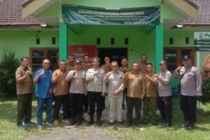 Satbinmas Polres Batu Bersinergi Dengan Perhutani, Lindungi Kelestarian Hutan