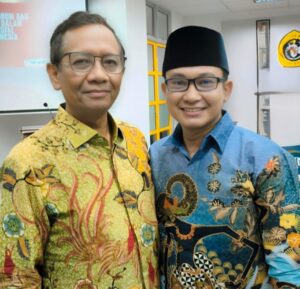 Diskusi Ilmiah, Penegakan Hukum Dipengaruhi Politik