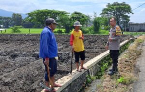 Bhabinkamtibmas Polres Batu Dukung Ketahanan Pangan