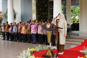 Siti Faujiyah Nurochman Pimpin Apel Peringatan Hari Kartini