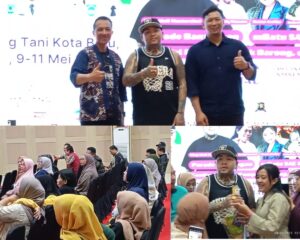 King Abdi MasterChef dan Kepala Diskumperindag Kota Batu Hadiri Sarasehan UMKM Milenial