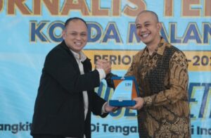 Kapolres Batu Terima Penghargaan Dari IJTI Malang Raya