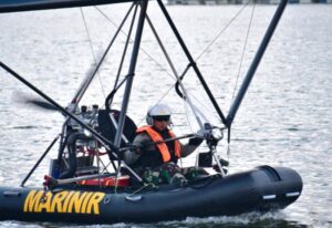 Prajurit Pasmar 1 Tampilkan Keahlian Operasikan Flying Inflatable Boat (FIB)