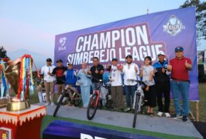 Semarak Penutupan Liga Desa Sumberejo, Wali Kota Batu Bagikan Sepeda hingga Doorprize