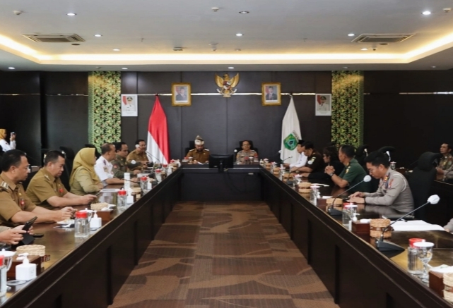 Suasana rapat konstruktif Forkopimda Kota Batu membahas draft surat edaran penggunaan sound horeg.