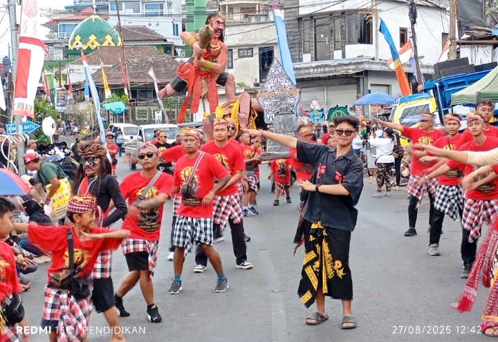 Ogoh-ogoh suatu ungkapan pesan dan kesan kepada masyarakat