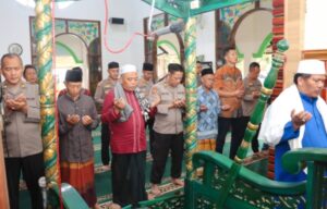 Polres Batu Gelar Sholat Ghaib untuk Driver Ojol