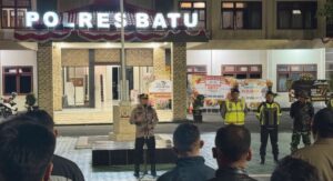 Polres Batu Kerahkan Ratusan Personel Gabungan Dalam Patroli Skala Besar