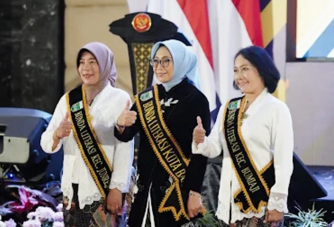 Dari Keluarga untuk Generasi Emas,Siti Faudjiyah Pimpin Gerakan Literasi Kota Batu