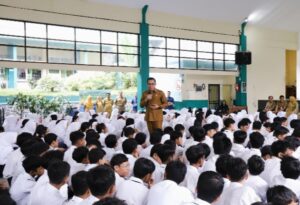 Wali Kota Nurochman Dengarkan Aspirasi 944 Siswa SMPN 1 Batu