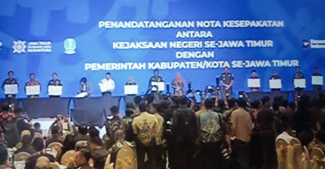 Kejati Jatim dan Pemprov Jatim Tandatangani Nota Kesepakatan Restorative Justice