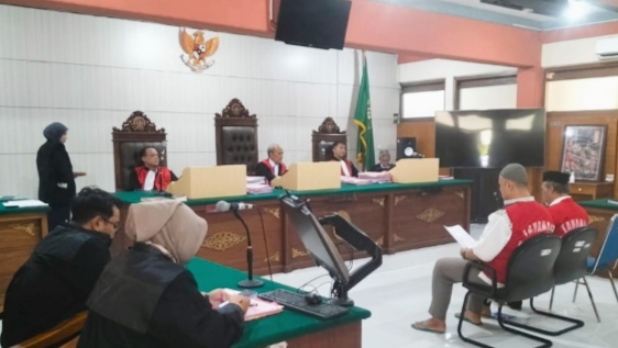 Pledoi Dibacakan,Pembela Minta LAW dan FDY Dibebaskan dari Seluruh Dakwaan Kasus ITE