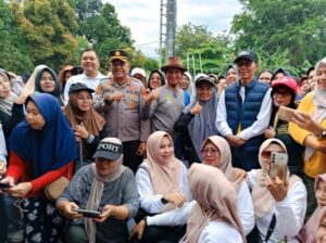 Kapolresta dan Wali Kota Batam Pimpin Gotong Royong, Ribuan Warga Bersihkan Lingkungan