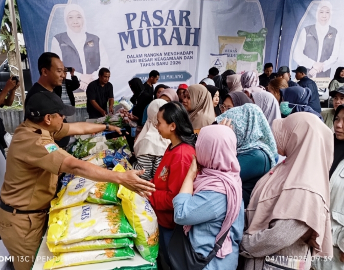 Masyarakat Padati Pasar Murah Bakorwil III Malang Sediakan 10 Ton Beras di Batu