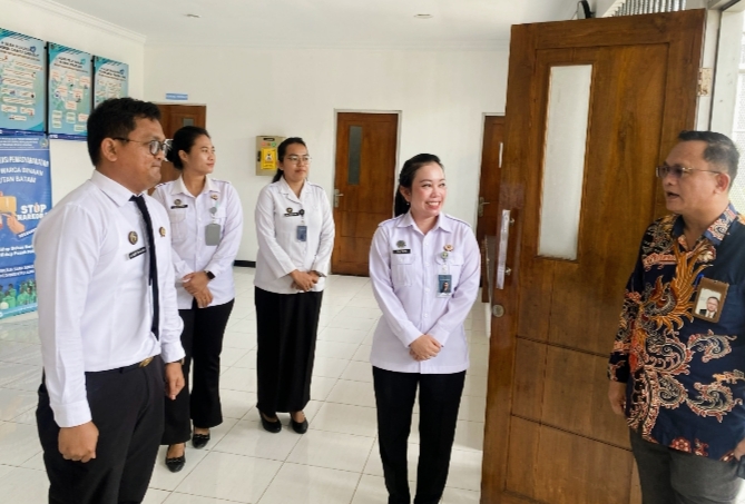 Proses peninjauan layanan Pelayanan Terpadu Satu Pintu (PTSP) di Balai Pelayanan Rutan Batam oleh Ombudsman Republik Indonesia