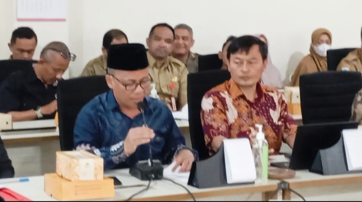 Perwakilan AL-HIKMAH yaitu Sahri