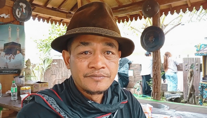 Ketua Umum Perkumpulan Pemerhati Budaya Nusantara, Robiyan ketika di lokasi kegiatan