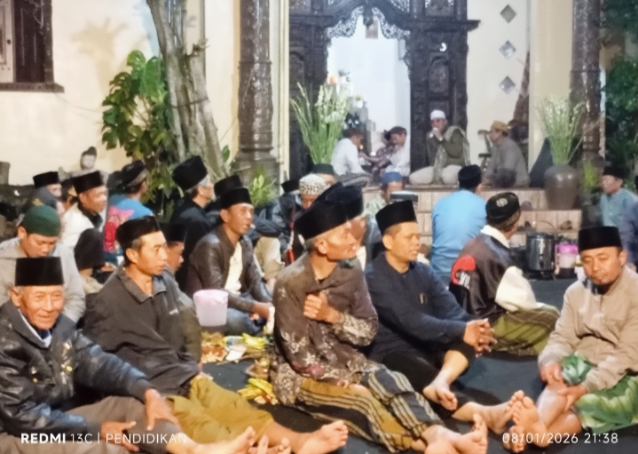 Masyarakat antusias mengikuti Bekti Bumi dan mendapatkan pencerahan dari Gus Agung Perkasa
