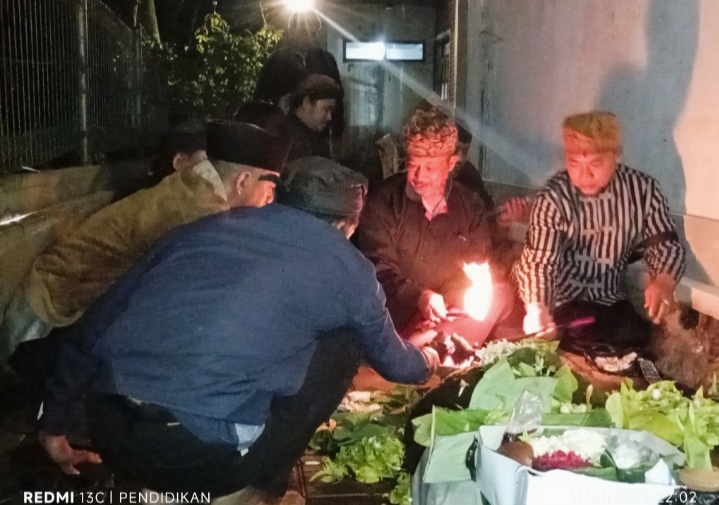 Profesi ritual di area linggayoni