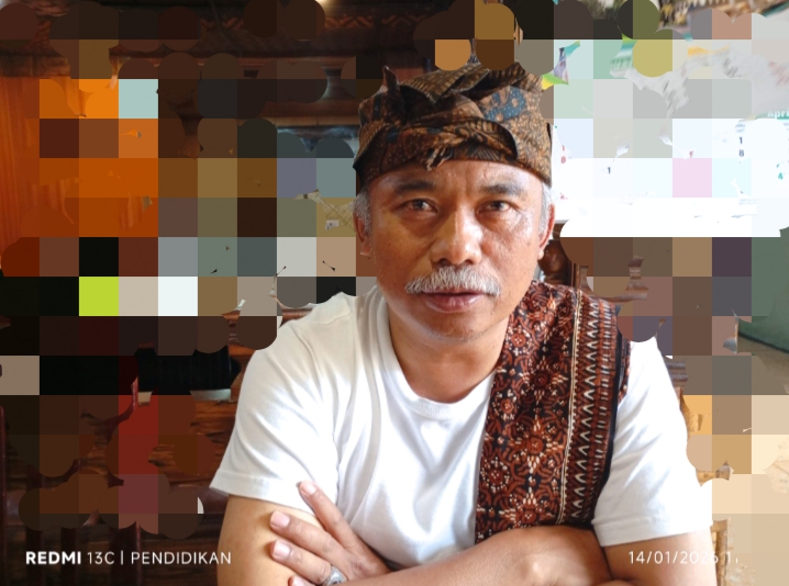 Kepala Desa Tulungrejo ketika memberikan ungkapanya ke awak media