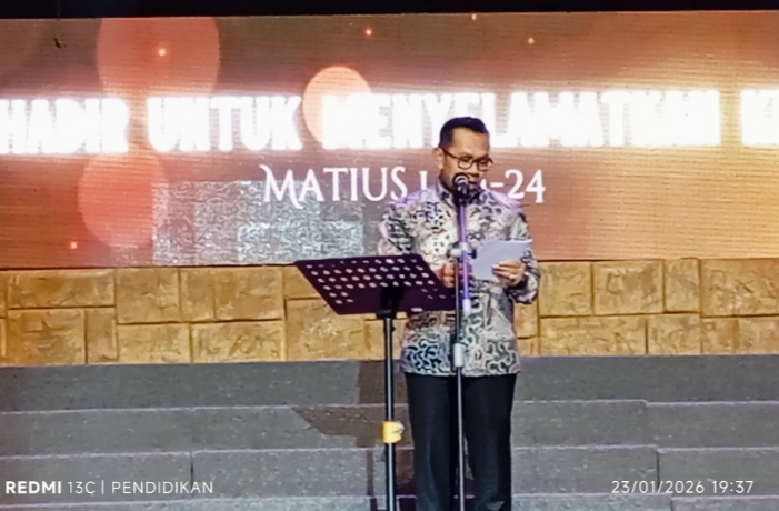 Wali Kota Batu, Nurochman, ketika memberikan sambutanya dalam acara perayaan Natal Bersama