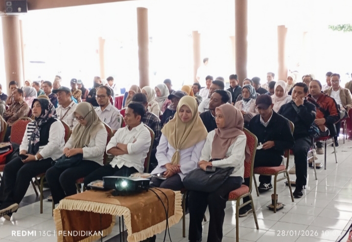 Tampak dari Dinas terkait hadir dalam Pra Musrenbang Kec. Bumiaji. 