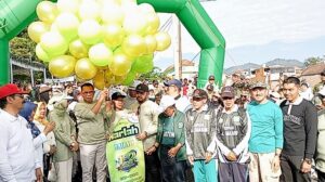 Jalan Sehat 2000 Orang Bersama Pemerintah Kota Batu Warnai Harlah ke-102 MIMU Batu