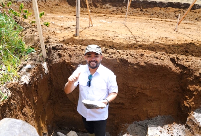 Wakil Wali Kota Batu ketika peletakan Batu Pertama KDMP Desa Sumber Brantas