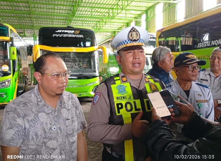 DitKamsel Polda Jatim, AKP Rizki J., menjelaskan ke awak media.