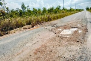 Kerap Kecelakaan, Jalan Rusak di Pelabuhan Binjai Natuna Dikhawatirkan Tewaskan Pengendara