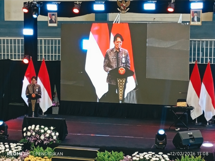 Balitbangda ketika berikan sambutanya