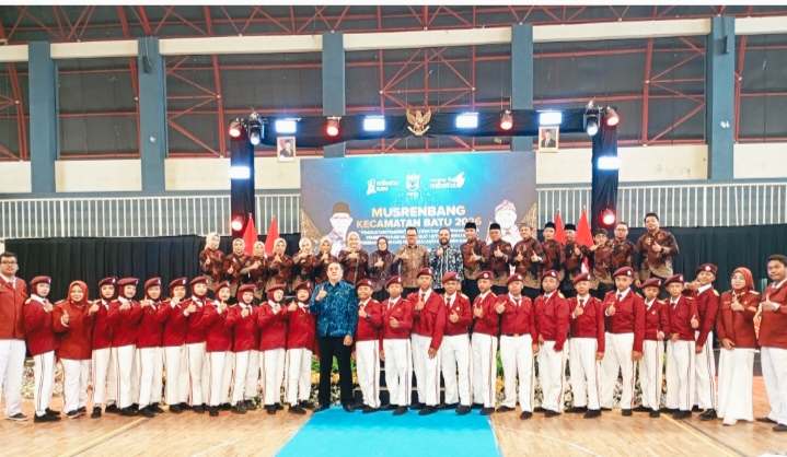 Sekolah rakyat menengah 14 Batu ketika bersama Wali Kota dan Wakil Wali Kota Batu