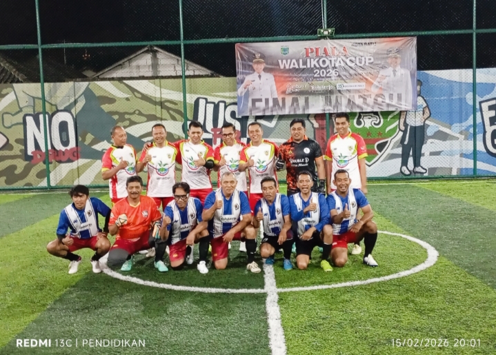 Semua tim ketika foto bersama sama