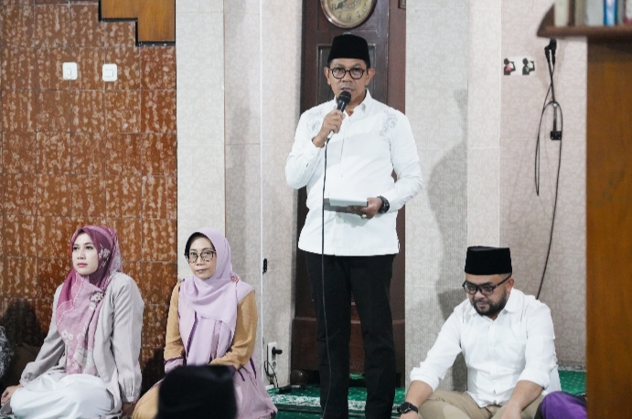 Wali Kota Batu, Nurochman ketika memberikan sambutanya. 
