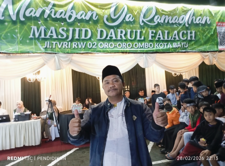 Kasi Pemerintah Desa Oro Oro Ombo, Suliamat ketika memberikan dukungan yang kepada kegiatan Remas