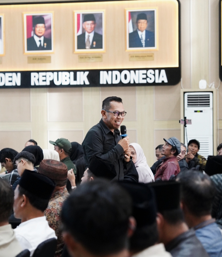 Wali Kota Batu, Nurochman ketika memberikan sambutan sambutanya dan memaparkan terkait BPJS. 