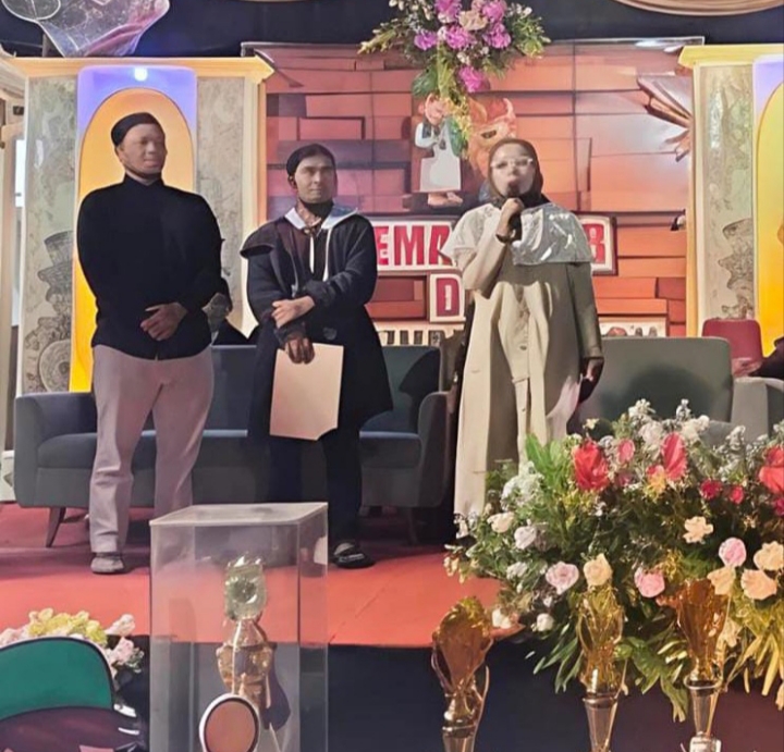Para Juri dalam kegiatan Gema Takbir dan Festival Lampion 2026 Desa Sumberjo, Fitri, Yusfianto, Yudi ( di baca dari tampak depan sebelah kanan ). 