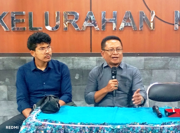 Lurah Ngaglik ketika memberikan sambutanya dalam acara silaturahmi warga Papua.