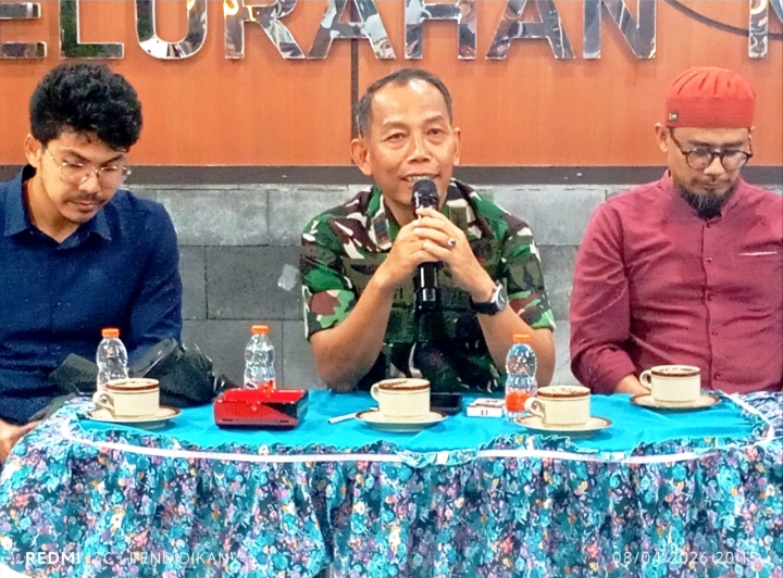 Danramil Batu, Ketika memberikan motifasi kepada warga Papua.