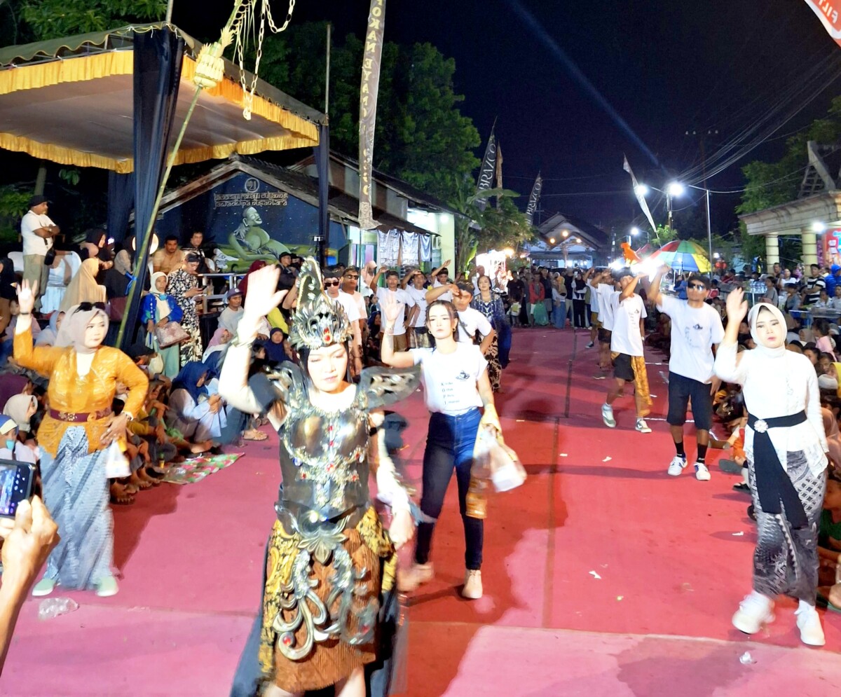 Kesenian hiburan di dalam rangkaian kegiatan peringatan Haul Mbah Djoego ke -156. 