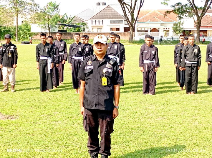 Komandan upacara dari anggota Pamter Malang Kota. 